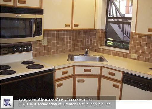 2nd image of 2778 Carambola Cir S #1950