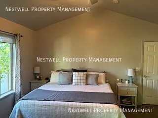 2101 Burke Ln — Photo 3