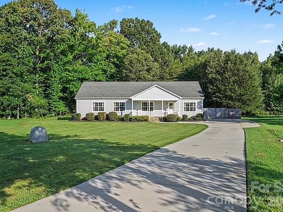 2nd image of 5914 Ruffner Ct