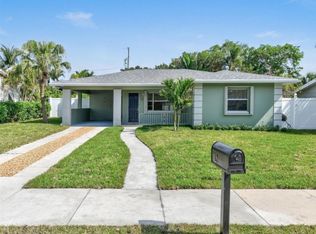 12 Wellesley Dr, Lake Worth, FL 33460