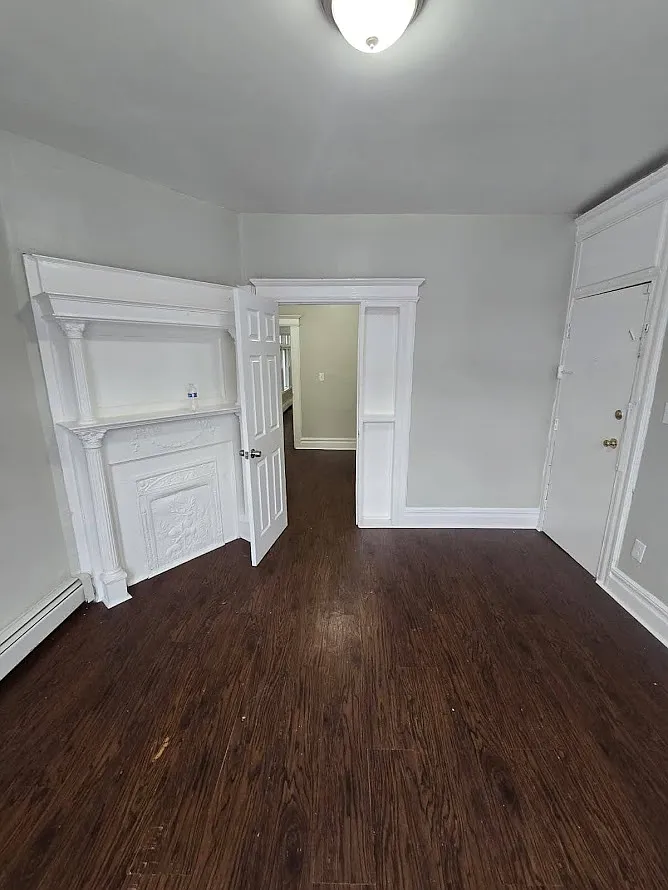 Building Photo - 247 Amherst St #2L1