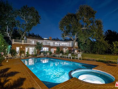 719 N Alpine Dr, Beverly Hills, CA, 90210