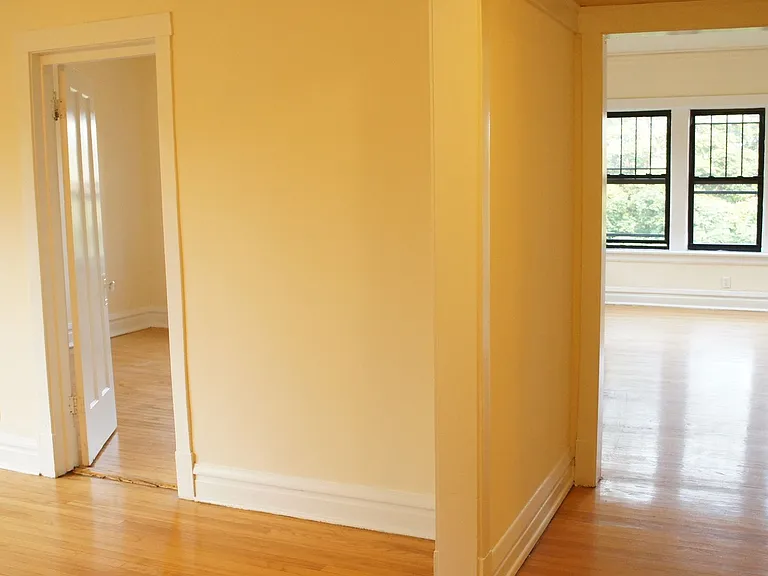 2516 N. Kedzie LP — Photo 49