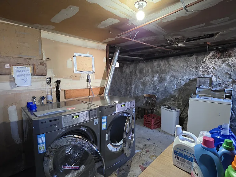 191 Wooster St #B2 — Photo 13