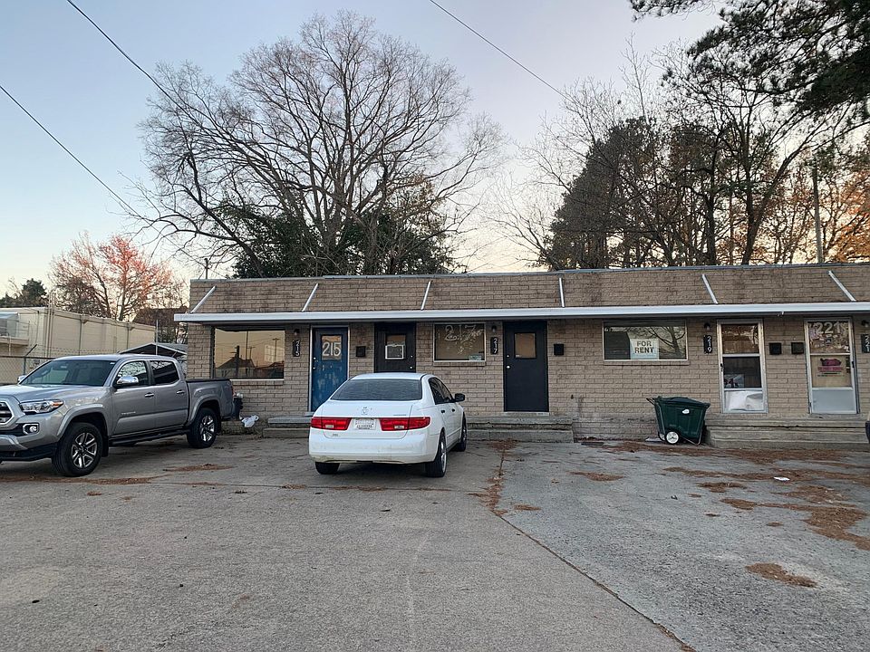 2nd image of 219 W Bassett St