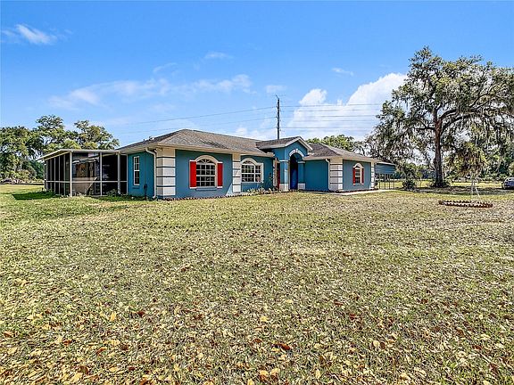 5th image of 4075 Se 6th Way