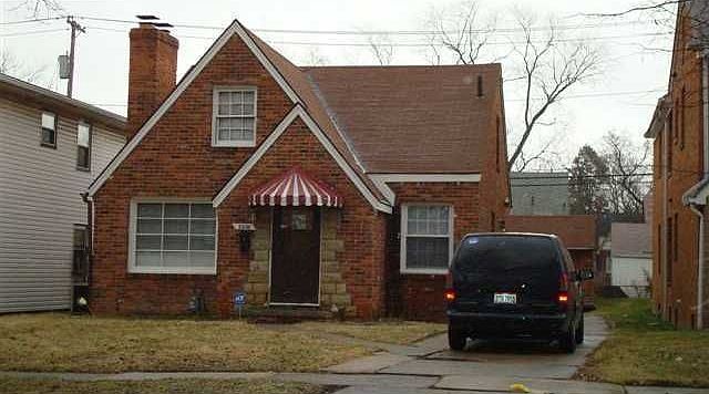 1st image of 2936 Algonquin Pkwy
