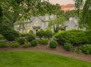132 Lone Tree Farm Rd, New Canaan, CT 06840