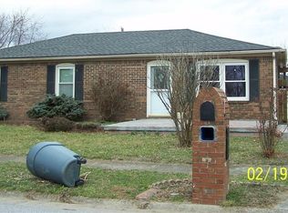 355 Princess Cir, Versailles, KY 40383