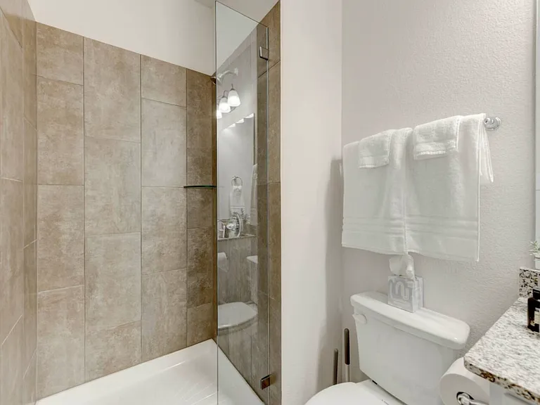 2812 Fox River Dr — Photo 13