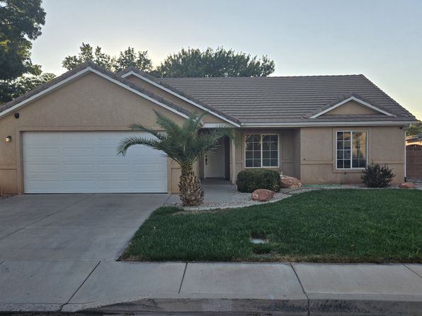 1880 S Bridle Cir