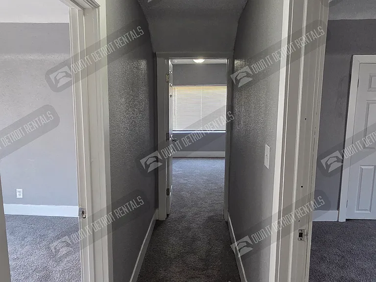 4810 Lenox St — Photo 20