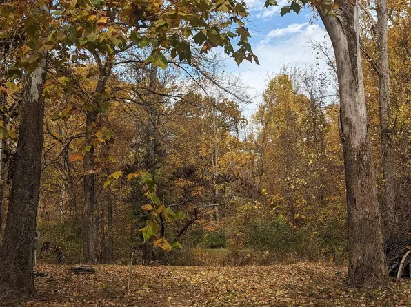 7222 W Walker Ln, Ellettsville, IN 47429