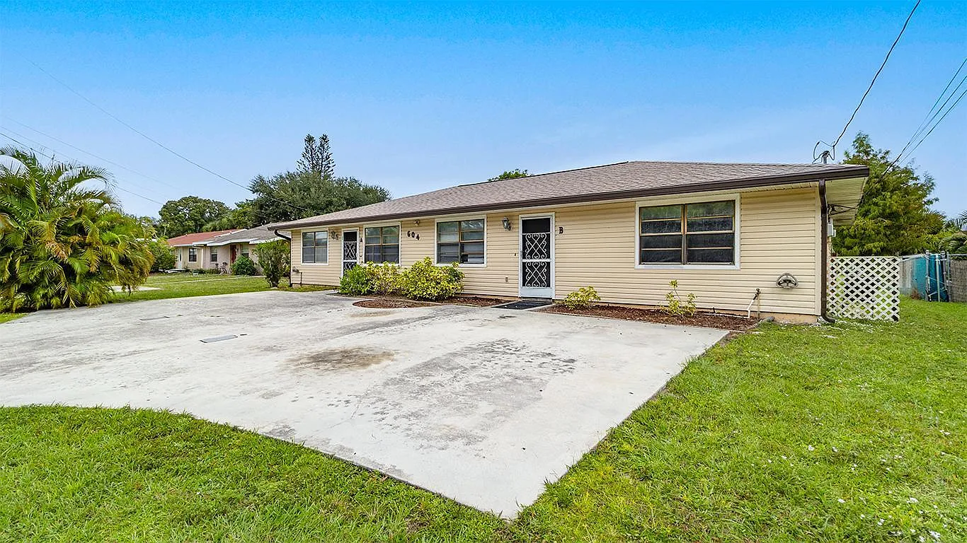 2 bed, 1.0 bath, 770 sqft, $1,700 — Photo 2