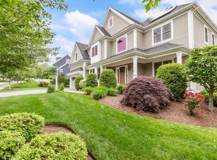 12 Hunters Ln, Natick, MA 01760