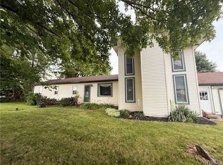 5389 Keck Rd, Lockport, NY 14094