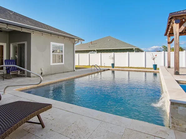 1405 Rhode Island Ave, Lynn Haven, FL 32444