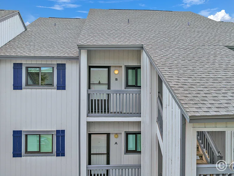 821 Bahia Del Sol Dr #B — Photo 2