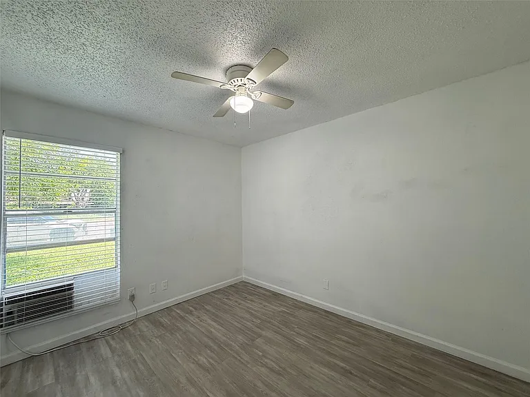 6204 Dove Springs Cir — Photo 8
