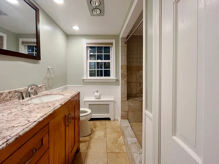 101 Olcott Dr — Photo 14