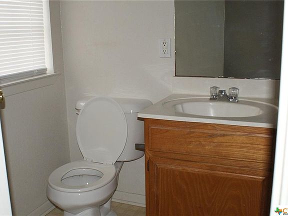 5th image of 2307 Larkspur Dr