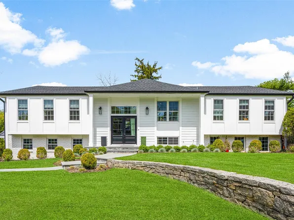 14 Northwood Circle, New Rochelle, NY 10804