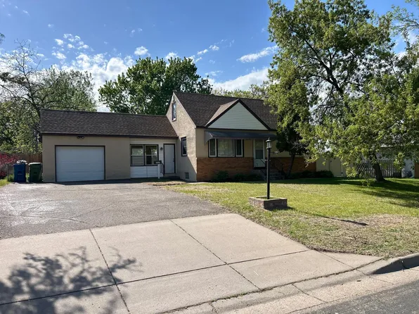 5422 Madison St NE, Fridley, MN 55421