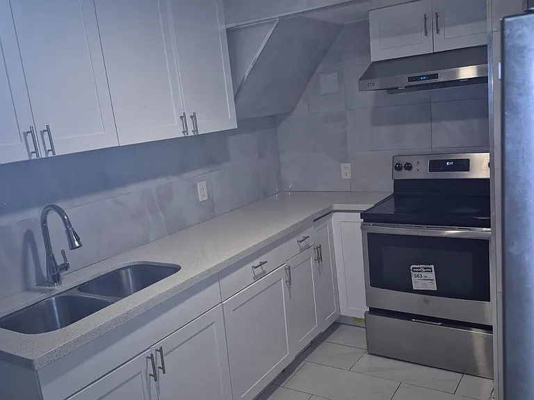 17 Millcar Dr #LOWER — Photo 7