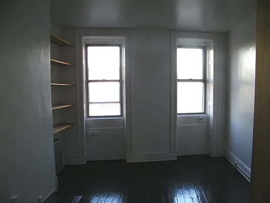 Rented by Francis Castoria LREB | media 10