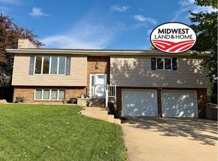 1306 N 13th St, Marysville, KS 66508