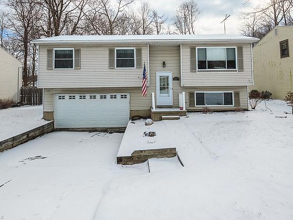 2nd image of 5759 Marine Pkwy