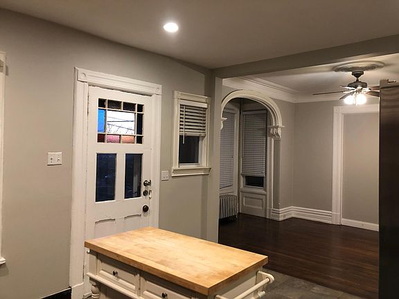 Entrance to dining area and living area