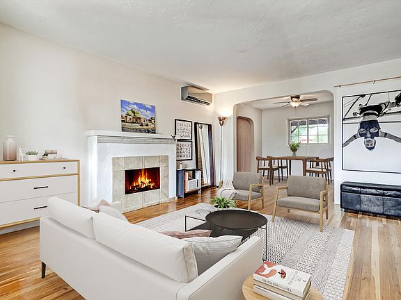3rd image of 420 Manzano St NE