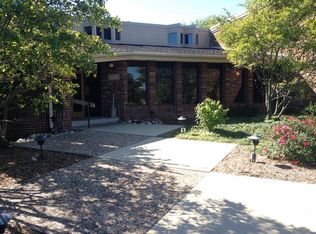 425 Willow Ct #150, Fox Point, WI 53217