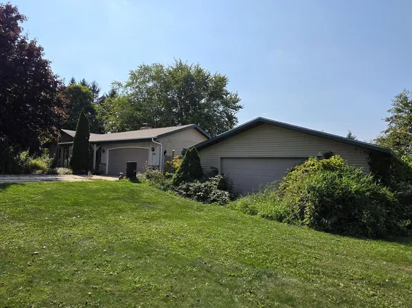 N1826 North Maple Tree ROAD, Adell, WI 53001