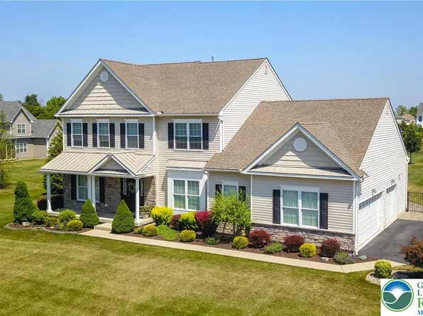 6800 Gwenmawr Rd, Bethlehem, PA 18017