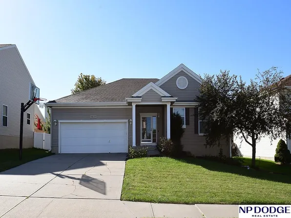 18923 Grover St, Omaha, NE 68130