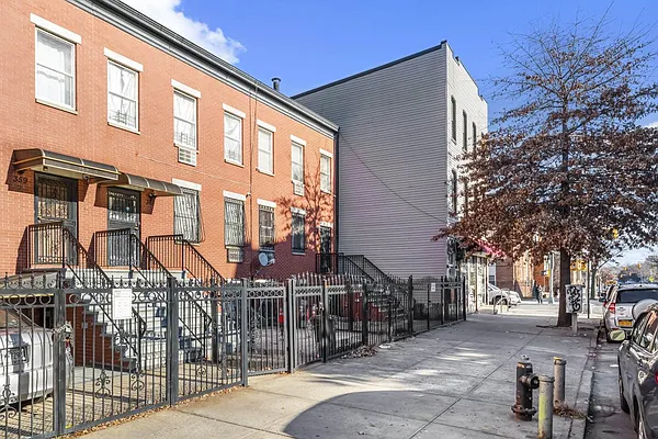 Rented by PM Management | media 7