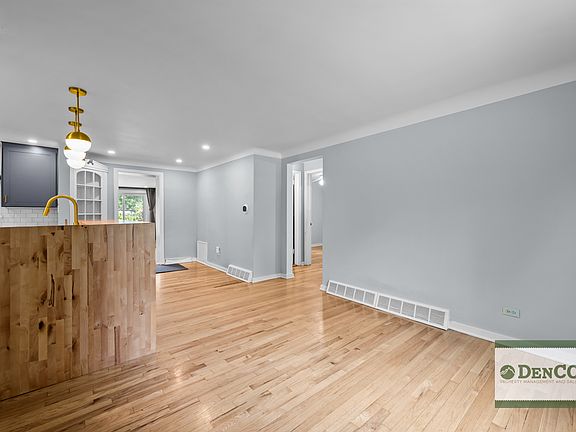5th image of 1070 Krameria St