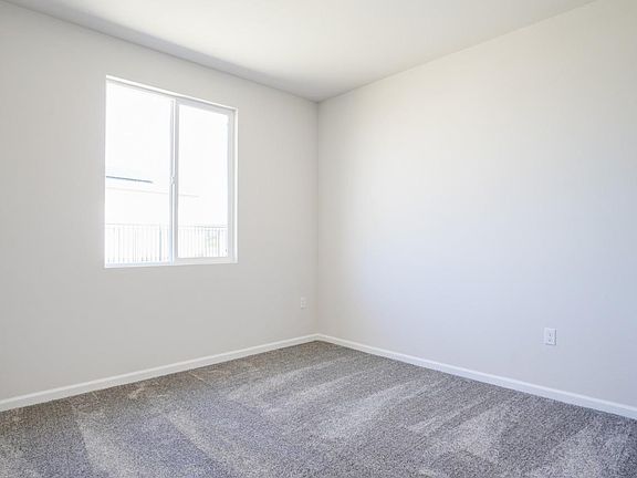 5th image of 4911 Zinfest Lane