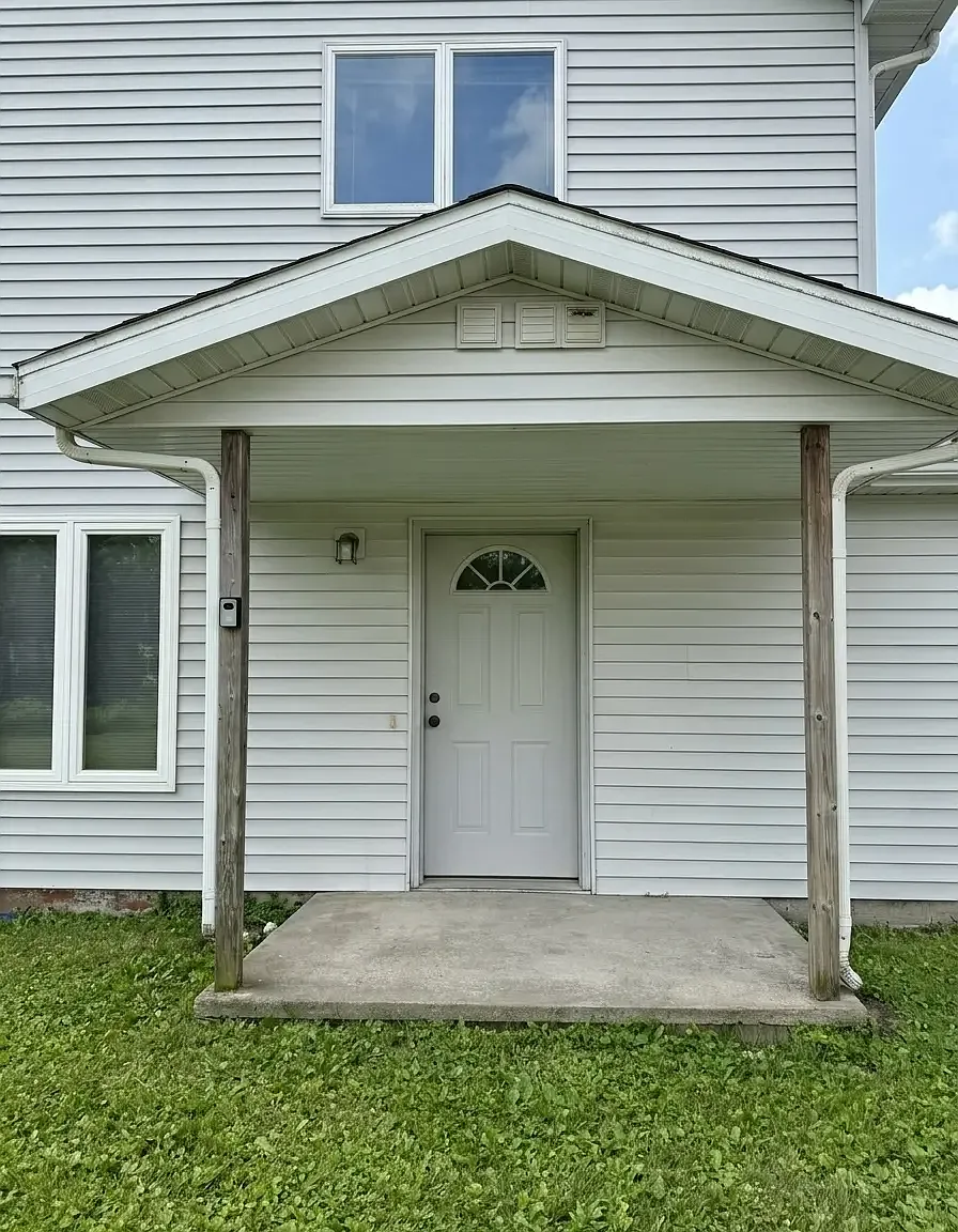 2 Bed, 1.5 Bath Townhome In Dane - First Month Rent Free! — Photo 4