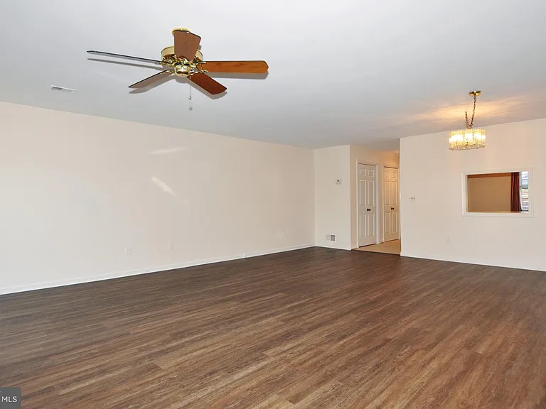 4847 Sangamore Rd #24 — Photo 14