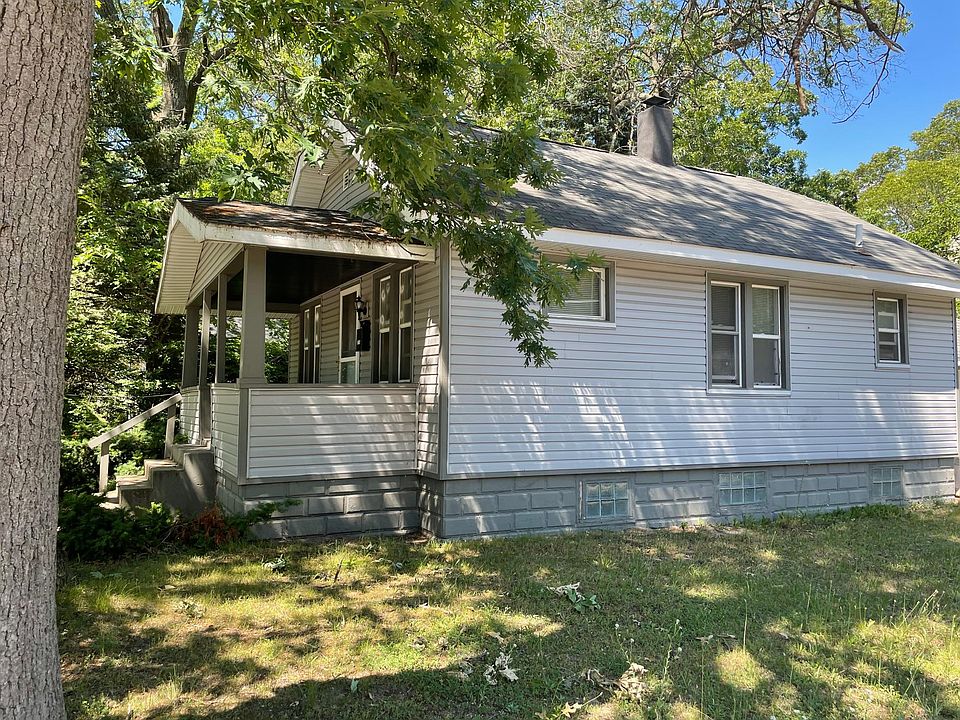 2nd image of 3216 Maffett St