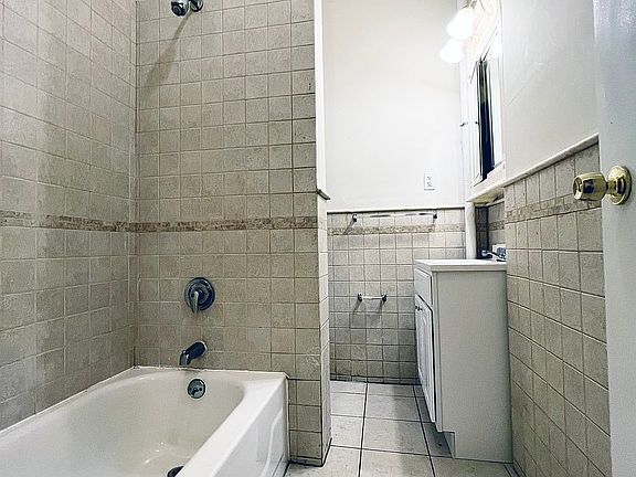 5th image of 408 W 130th St APT 55A