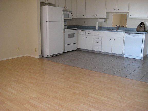 5th image of 735 Ocean View Dr