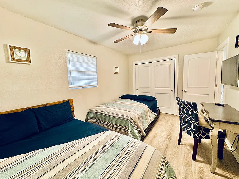 5909 N Airport Rd — Photo 9