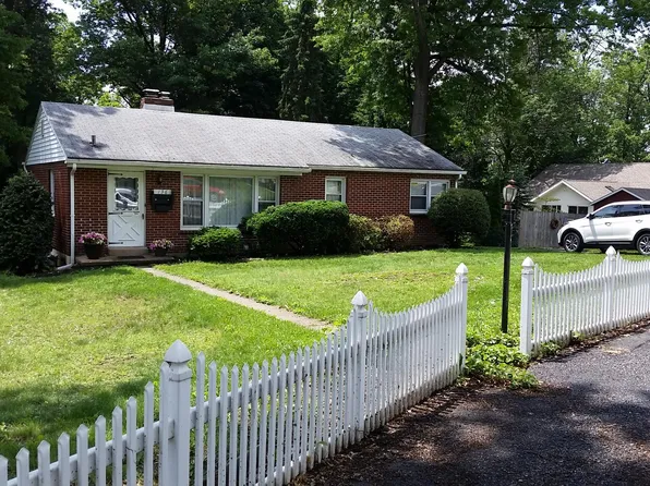 136 N 15th St, Camp Hill, PA 17011