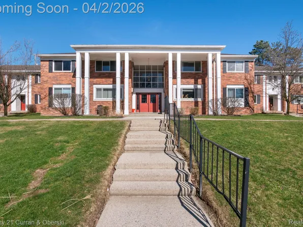 525 Fairbrook St APT 108, Northville, MI 48167