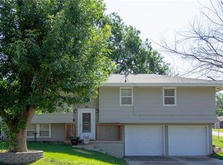713 S 5th St, Knoxville, IA 50138