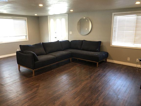 2nd image of 623 Smith Ave